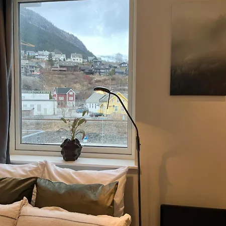 Affordable Luxury - Vibe - Heart Of *