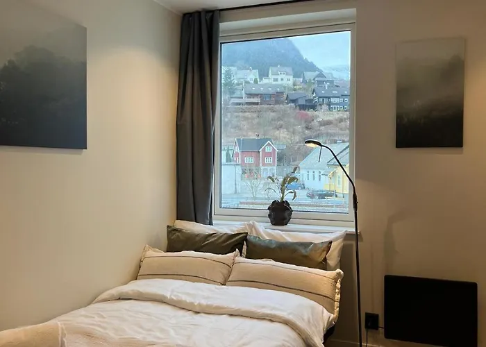 Affordable Luxury - Vibe - Heart Of Daire *
